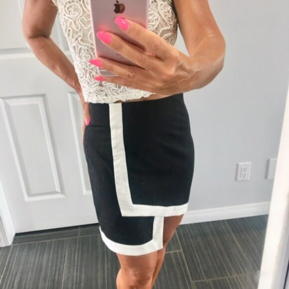 Bardot (Australian) fitted black/white mini skirt with asymetrical hem size 6 - Picture 6 of 13